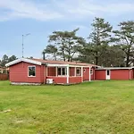 Torbjoern - 100m From The Sea By Interhome *