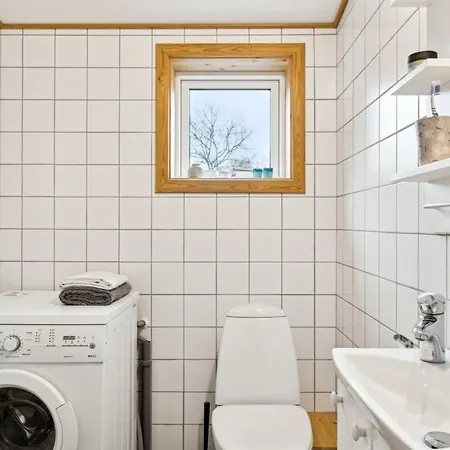 Holiday home Torbjoern - 100m From The Sea By Interhome