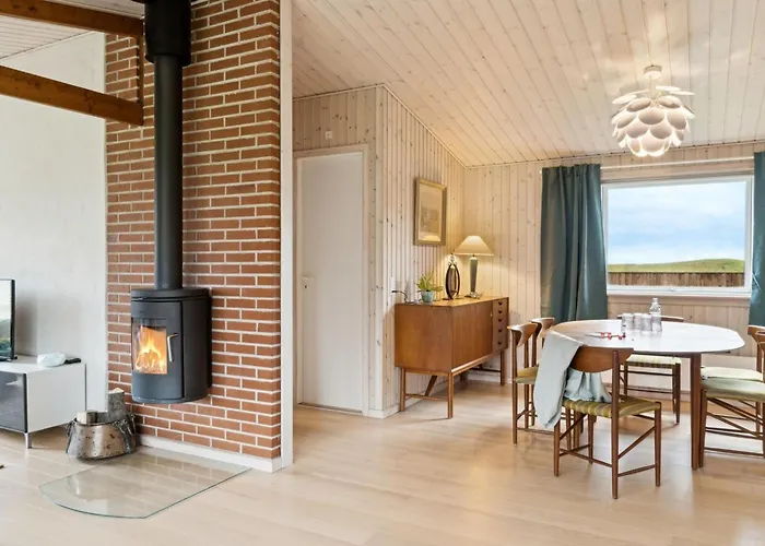 Prázdninový dům Torbjoern - 100m From The Sea By Interhome